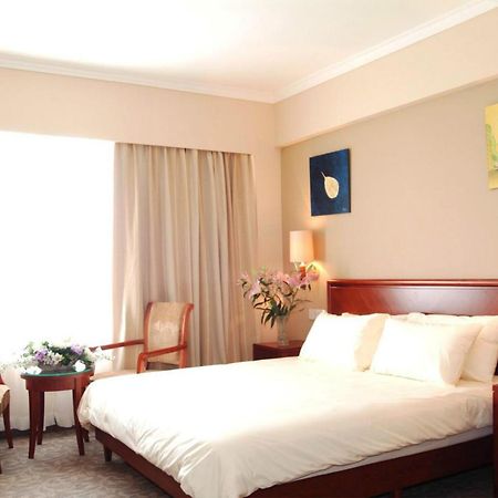 Greentree Inn Shanghai Dongming Road Subway Station Express Hotel 외부 사진