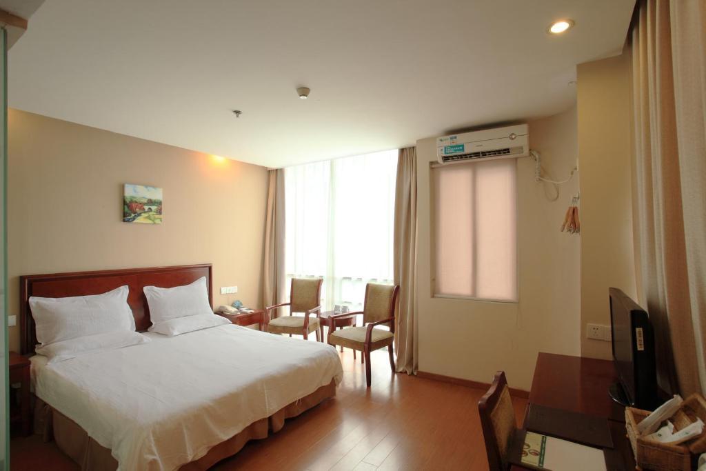 Greentree Inn Shanghai Dongming Road Subway Station Express Hotel 객실 사진