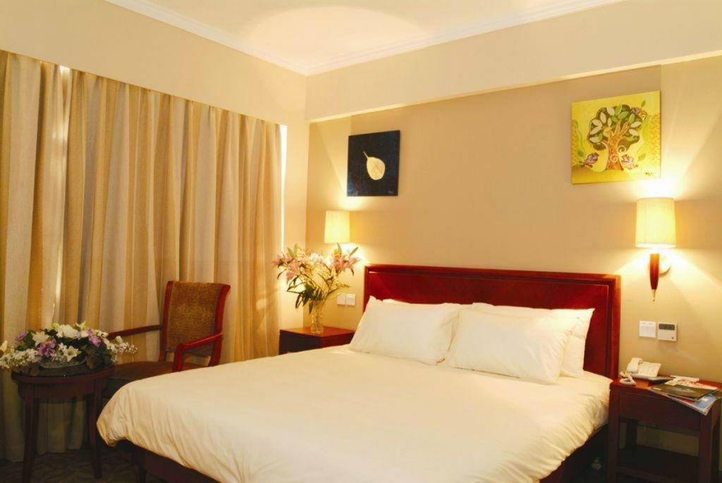Greentree Inn Shanghai Dongming Road Subway Station Express Hotel 외부 사진